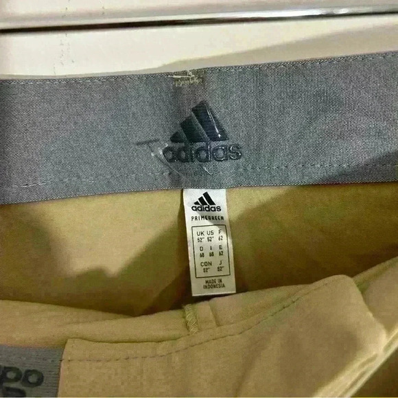 NWT Adidas Ultimate 365 Mens Athletic Golf Casual Khaki Shorts Plus Size 52 - Picture 8 of 8